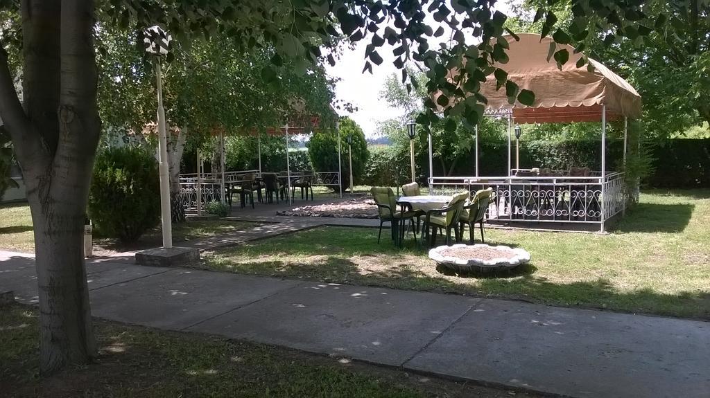 Požarevac B&B Ljubicevski Raj מראה חיצוני תמונה